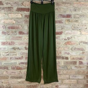 Green wide leg lounge pants medium
